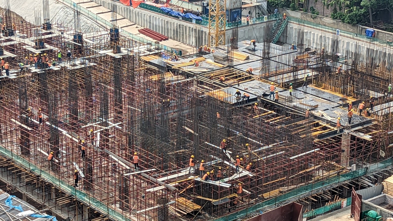 Construction & Building Contractor
